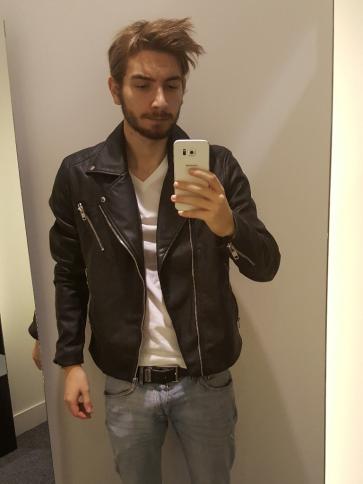 István, 29 éves ábrahámhegyi társkereső férfi profil fotója