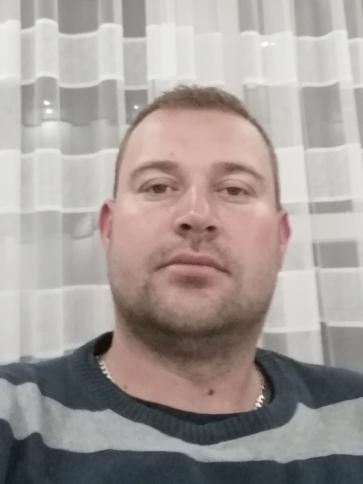 Zoltán, 38 éves abaújalpári társkereső férfi profil fotója Zoltán, 38 éves abaújalpári társkereső férfi profil fotója