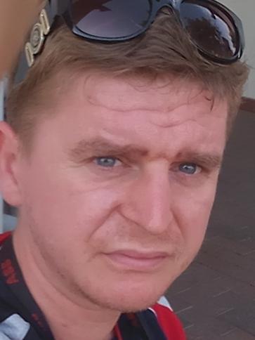 Zsolti, 40 éves jánoshalmi társkereső férfi profil fotója