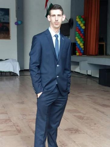 János, 28 éves kapolcsi társkereső férfi profil fotója