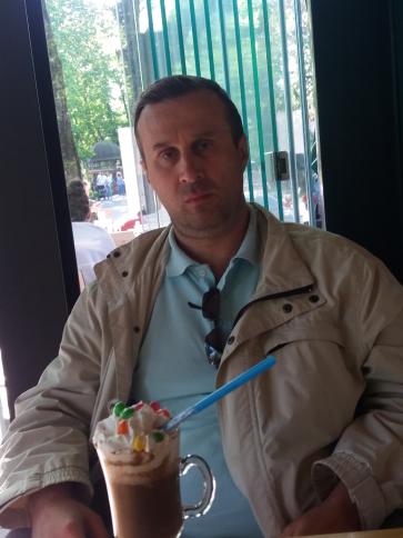 András, 53 éves szombathelyi társkereső férfi profil fotója