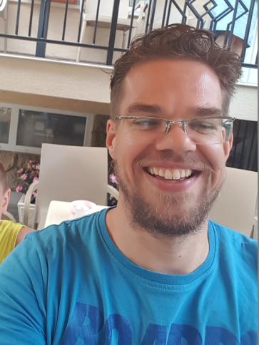 Róbert, 46 éves biatorbágyi társkereső férfi profil fotója
