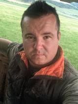 Sziasztok! Tibor vagyok. Igényes békési párkereső nőt keresek.