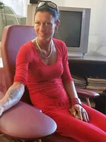 Hajnal, 43 éves kesztölci társkereső nő profil fotója
