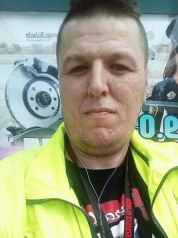 Zoli, 41 éves gödöllői társkereső férfi profil fotója