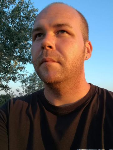 Imre, 38 éves derecskei társkereső férfi profil fotója