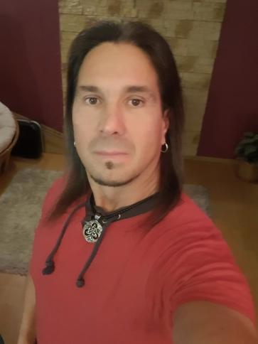 Péter, 54 éves ajkai társkereső férfi profil fotója