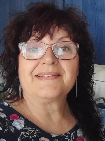 Mária, 62 éves ceglédi társkereső nő profil fotója