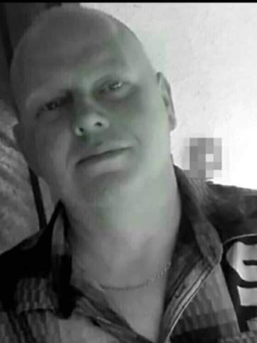 Róbert, 45 éves pusztamérgesi társkereső férfi profil fotója