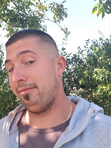 Attila, 32 éves foktői társkereső férfi profil fotója