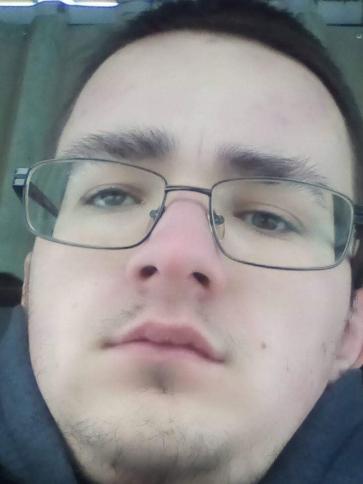 Bence, 27 éves újszentmargitai társkereső férfi profil fotója