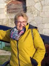 Sziasztok! Zsuzsa vagyok. Komoly pilismaróti társkereső férfiak jelentkezését várom.