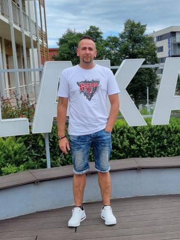 Roland, 43 éves ausztriai társkereső férfi profil fotója
