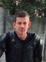 Sziasztok! Péter vagyok. Komoly vámosújfalui párkereső nők jelentkezését várom.