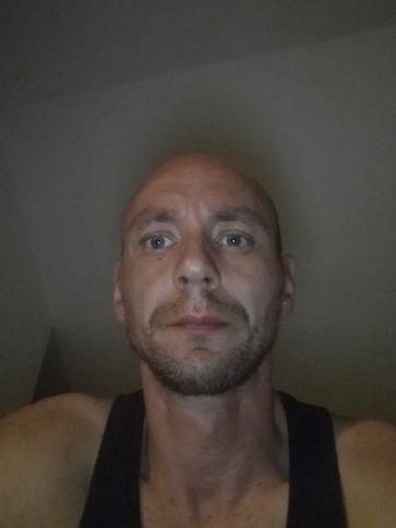 Tibor, 44 éves dányi társkereső férfi profil fotója