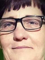 Sziasztok! Lina vagyok. Komoly túrkevei társkereső férfiak jelentkezését várom.