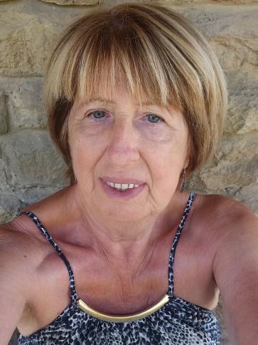 Aranka, 71 éves Budapest XVII. kerületi társkereső nő profil fotója