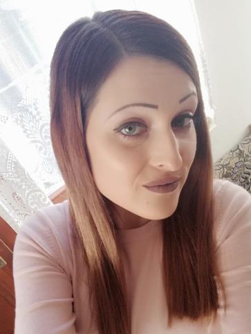 Lilla, 37 éves lovászpatonai társkereső nő profil fotója