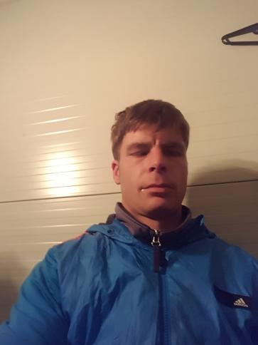 Norbert, 36 éves bodajki társkereső férfi profil fotója Norbert, 36 éves bodajki társkereső férfi profil fotója