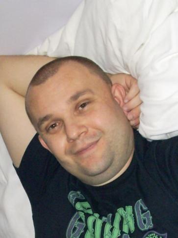 Tomi, 44 éves aszódi társkereső férfi profil fotója Tomi, 44 éves aszódi társkereső férfi profil fotója