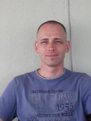 Gábor, 45 éves balatonfüredi társkereső férfi profil fotója Gábor, 45 éves balatonfüredi társkereső férfi profil fotója