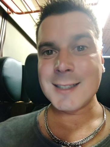 András, 38 éves répcelaki társkereső férfi profil fotója