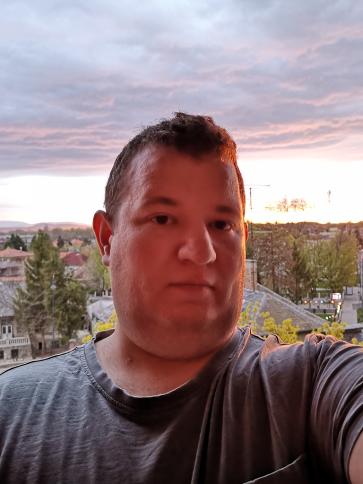 Gábor, 34 éves esztergomi társkereső férfi profil fotója