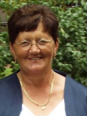 Marika, 73 éves alapi társkereső nő profil fotója