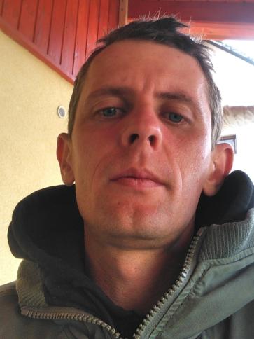 Laci, 42 éves hatvani társkereső férfi profil fotója