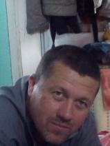 Sziasztok! Imre vagyok. Online tabdi randizni vágyó nők kattinsatok a kedvenc gombra.
