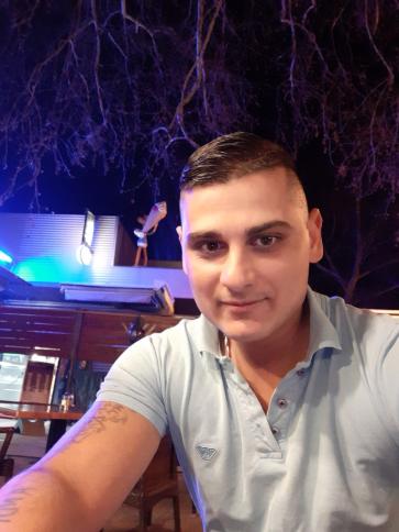 István, 37 éves balatonalmádi társkereső férfi profil fotója István, 37 éves balatonalmádi társkereső férfi profil fotója