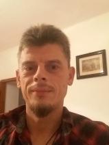 Sziasztok! Tomi vagyok. Komoly felsőcsatári párkereső nők jelentkezését várom.