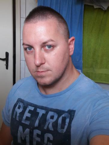 Gábor, 37 éves szentistváni társkereső férfi profil fotója