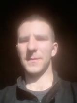 Sziasztok! Roland vagyok. Komoly dégi párkereső nők jelentkezését várom.