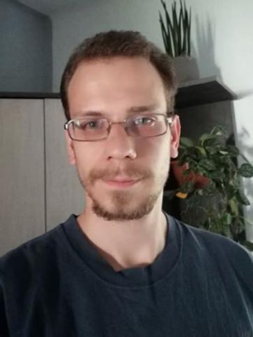 Andor, 38 éves gombai társkereső férfi profil fotója