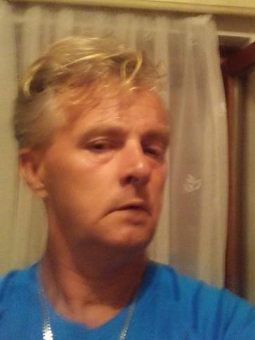 Sándor, 57 éves törökszentmiklósi társkereső férfi profil fotója