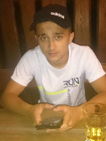 Balázs, 25 éves újfehértói társkereső férfi profil fotója