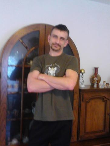 Attila, 40 éves vajszlói társkereső férfi profil fotója