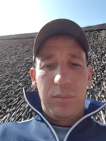 József, 42 éves ozorai társkereső férfi profil fotója