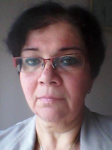 Hajnalka, 61 éves békéscsabai társkereső nő profil fotója