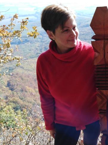 Csilla, 53 éves Budapest VI. kerületi társkereső nő profil fotója