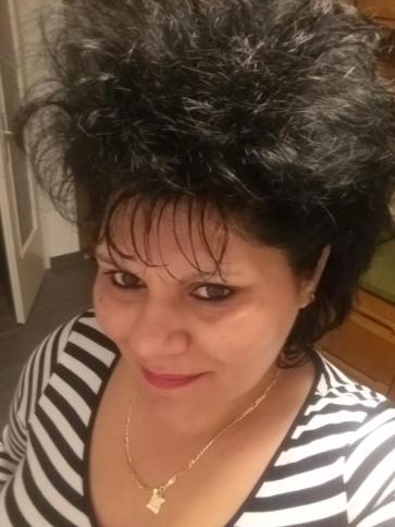 Angéla, 56 éves kisvárdai társkereső nő profil fotója