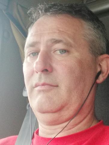László, 54 éves zalaszentgróti társkereső férfi profil fotója