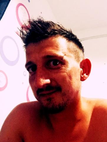 Zsolt, 39 éves baracskai társkereső férfi profil fotója