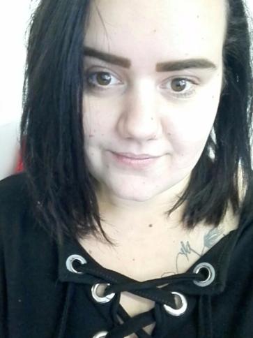 Viktória, 29 éves hajmáskéri társkereső nő profil fotója