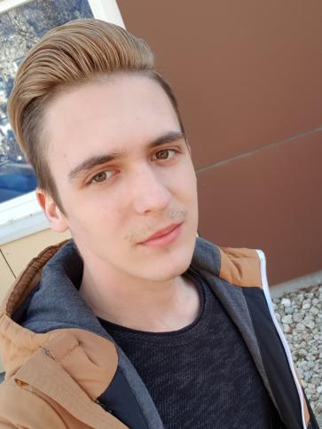 Krisztofer, 25 éves várpalotai társkereső férfi profil fotója
