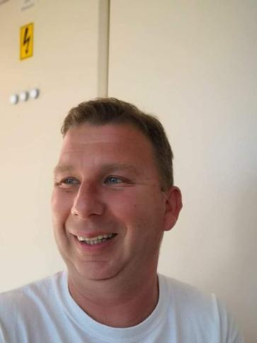 Tamás, 49 éves mendei társkereső férfi profil fotója