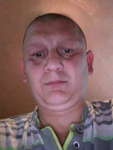 László, 44 éves kadarkúti társkereső férfi profil fotója