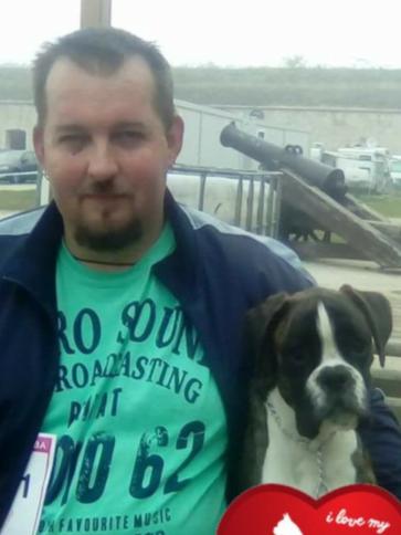 Zsolt, 44 éves pacsai társkereső férfi profil fotója