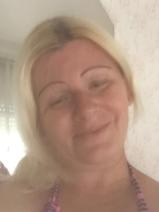Sziasztok! Erzsébet vagyok. Komoly iváncsai társkereső férfiak jelentkezését várom.